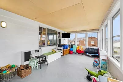 1060 Grand St, Phillipsburg, NJ 08865 - Photo 18