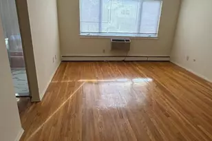 573 Broughton Ave, Bloomfield, NJ 07003 - Photo 2