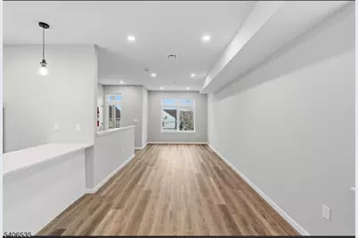 57 Rosa Park Blvd #2, Paterson, NJ 07524 - Photo 10