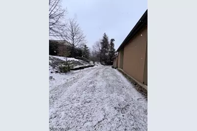 10 Larkin Cir #10, West Orange Township, NJ 07052 - Photo 18