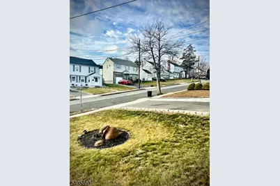 128 White Oak Ter, Belleville, NJ 07109 - Photo 2