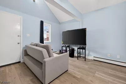 26 Vincent St, Newark, NJ 07105 - Photo 14