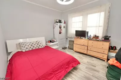 99 Grafton Ave, Newark, NJ 07104 - Photo 10