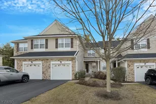 14 Scarlet Oak Dr, Montgomery Township, NJ 08540 - Photo 1