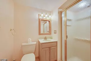 31 Marie Rd, Woodbridge Township, NJ 08863 - Photo 32