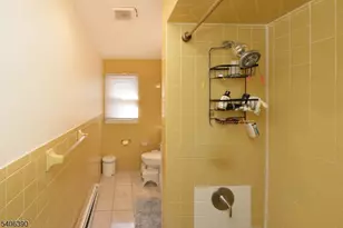 100 Eastern Wy, Rutherford, NJ 07070 - Photo 14