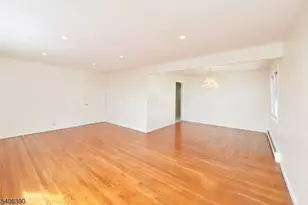 100 Eastern Wy, Rutherford, NJ 07070 - Photo 4