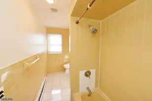 100 Eastern Wy, Rutherford, NJ 07070 - Photo 10