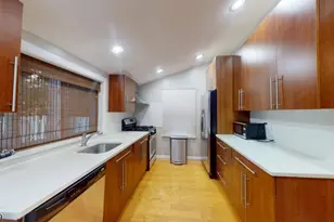 606 Irvington Ave, Maplewood, NJ 07040 - Photo 1