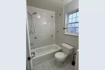 448 Catherine St, Elizabeth, NJ 07201 - Photo 8