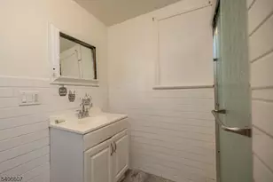 450 3rd Ave, Elizabeth, NJ 07206 - Photo 16