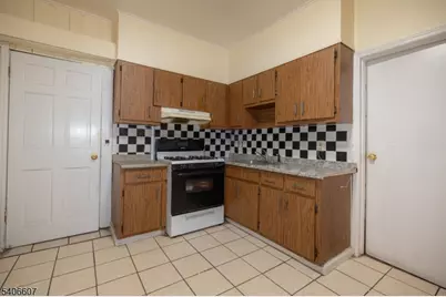 450 3rd Ave #2, Elizabeth, NJ 07206 - Photo 14