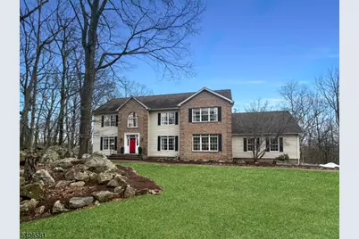 16 Gary Ct, Mount Olive, NJ 07836 - Photo 2