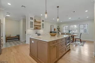 11 Laurel Pl, Fairfield, NJ 07004 - Photo 24