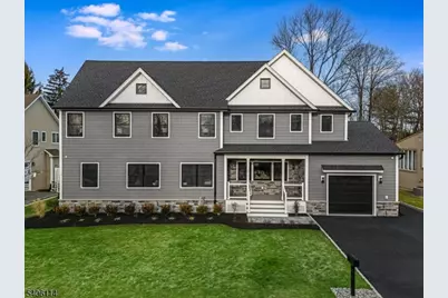11 Laurel Pl, Fairfield, NJ 07004 - Photo 2