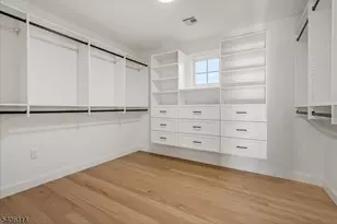 11 Laurel Pl, Fairfield, NJ 07004 - Photo 30