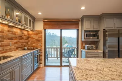 32 Great Gorge Ter #32, Vernon, NJ 07462 - Photo 6