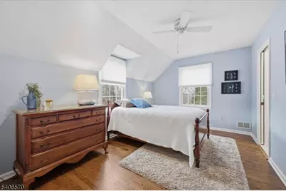 122 Old Stirling Rd, Warren Township, NJ 07059 - Photo 24