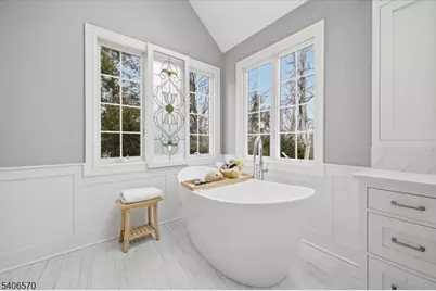 122 Old Stirling Rd, Warren Township, NJ 07059 - Photo 22