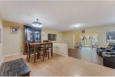 403 Red Crest Ln, Branchburg Township, NJ 08876 - Photo 8