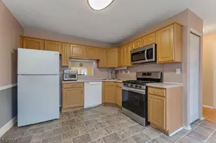 403 Red Crest Ln, Branchburg Township, NJ 08876 - Photo 6