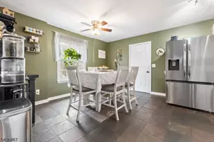 17 Frelinghuysen St, Belvidere, NJ 07823 - Photo 16