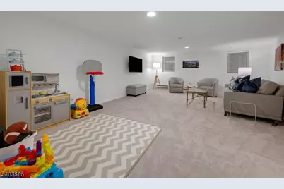 198 Riveredge Dr, Chatham Township, NJ 07928 - Photo 16