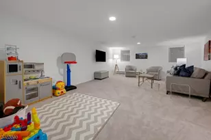 198 Riveredge Dr, Chatham Township, NJ 07928 - Photo 16