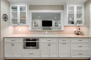 198 Riveredge Dr, Chatham Township, NJ 07928 - Photo 8