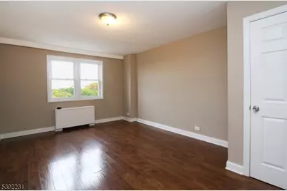 39 E 39th St, Paterson, NJ 07514 - Photo 14