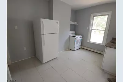 62 Hillyer St #3, Orange, NJ 07050 - Photo 6