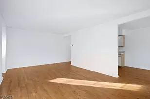 25D Canterbury R, Chatham Township, NJ 07928 - Photo 6