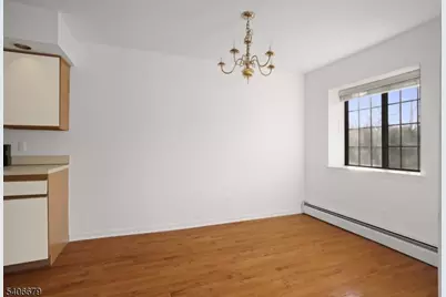 25D Canterbury R #D, Chatham Township, NJ 07928 - Photo 8