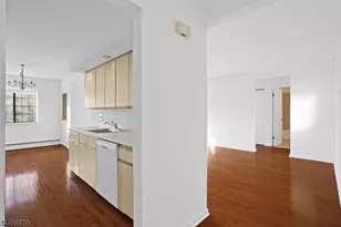 25D Canterbury R, Chatham Township, NJ 07928 - Photo 2