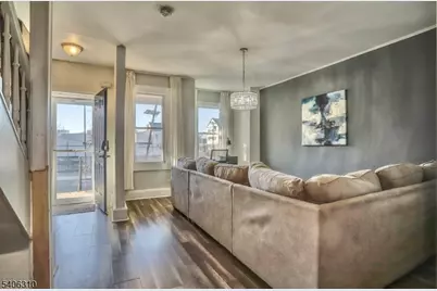 626-628 William St, East Orange, NJ 07017 - Photo 4