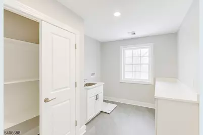 181 Maple Ave, Berkeley Heights Township, NJ 07922 - Photo 12