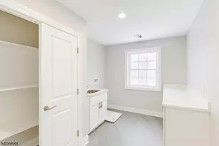 181 Maple Ave, Berkeley Heights Township, NJ 07922 - Photo 12