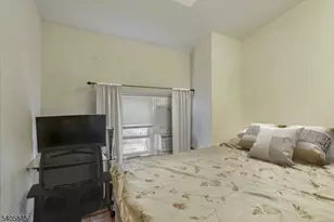 241 Rea Ave, Hawthorne, NJ 07506 - Photo 20