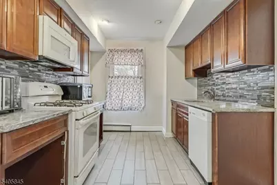 241 Rea Ave, Hawthorne, NJ 07506 - Photo 10