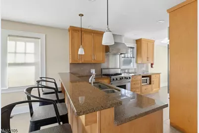 888 Fernwood Ave, Plainfield, NJ 07062 - Photo 8