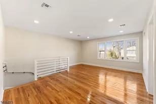 28 Toronto Ct, Maplewood, NJ 07040 - Photo 12