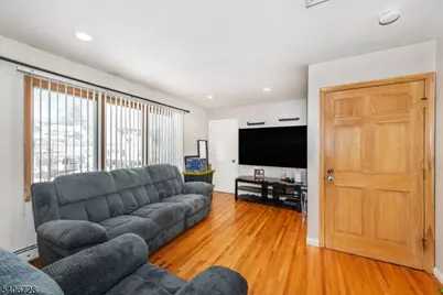 401 Rutherford Blvd, Clifton, NJ 07014 - Photo 12