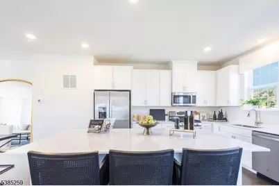 42 Gladstone Ct, Hanover Township, NJ 07981 - Photo 1