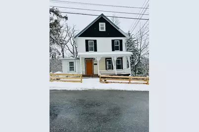22 Harrison St, Sussex, NJ 07461 - Photo 1