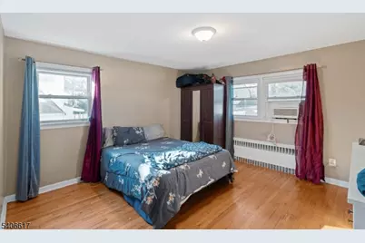 36 N Vivyen St, Bergenfield, NJ 07621 - Photo 12