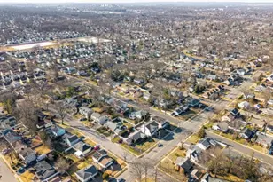 36 N Vivyen St, Bergenfield, NJ 07621 - Photo 30