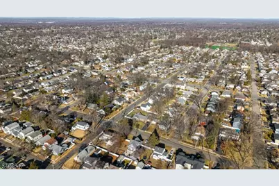 36 N Vivyen St, Bergenfield, NJ 07621 - Photo 26