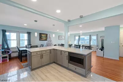 36 N Vivyen St, Bergenfield, NJ 07621 - Photo 8