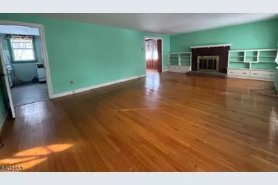 140 Belvidere Ave, Oxford Township, NJ 07863 - Photo 2