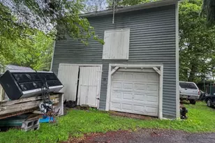 15 Fisk St, Belvidere, NJ 07823 - Photo 10